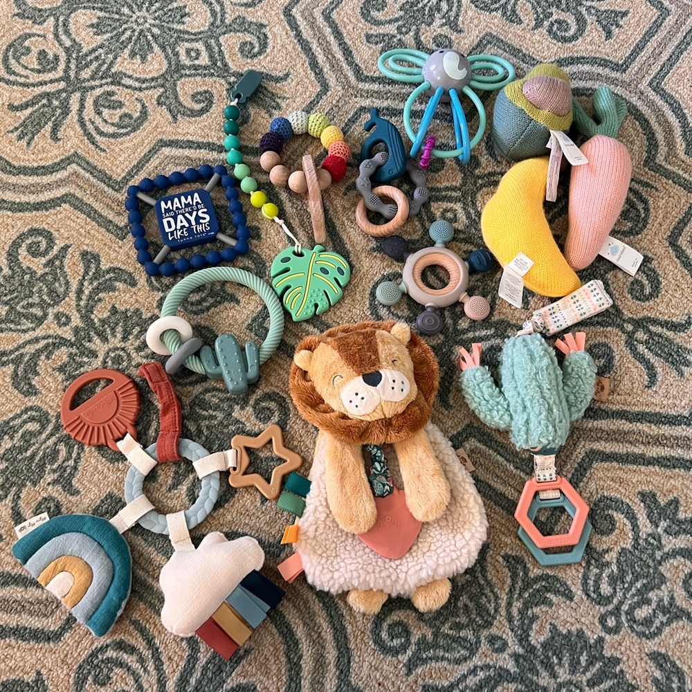 Baby toy/teether lot Itzy ritzy